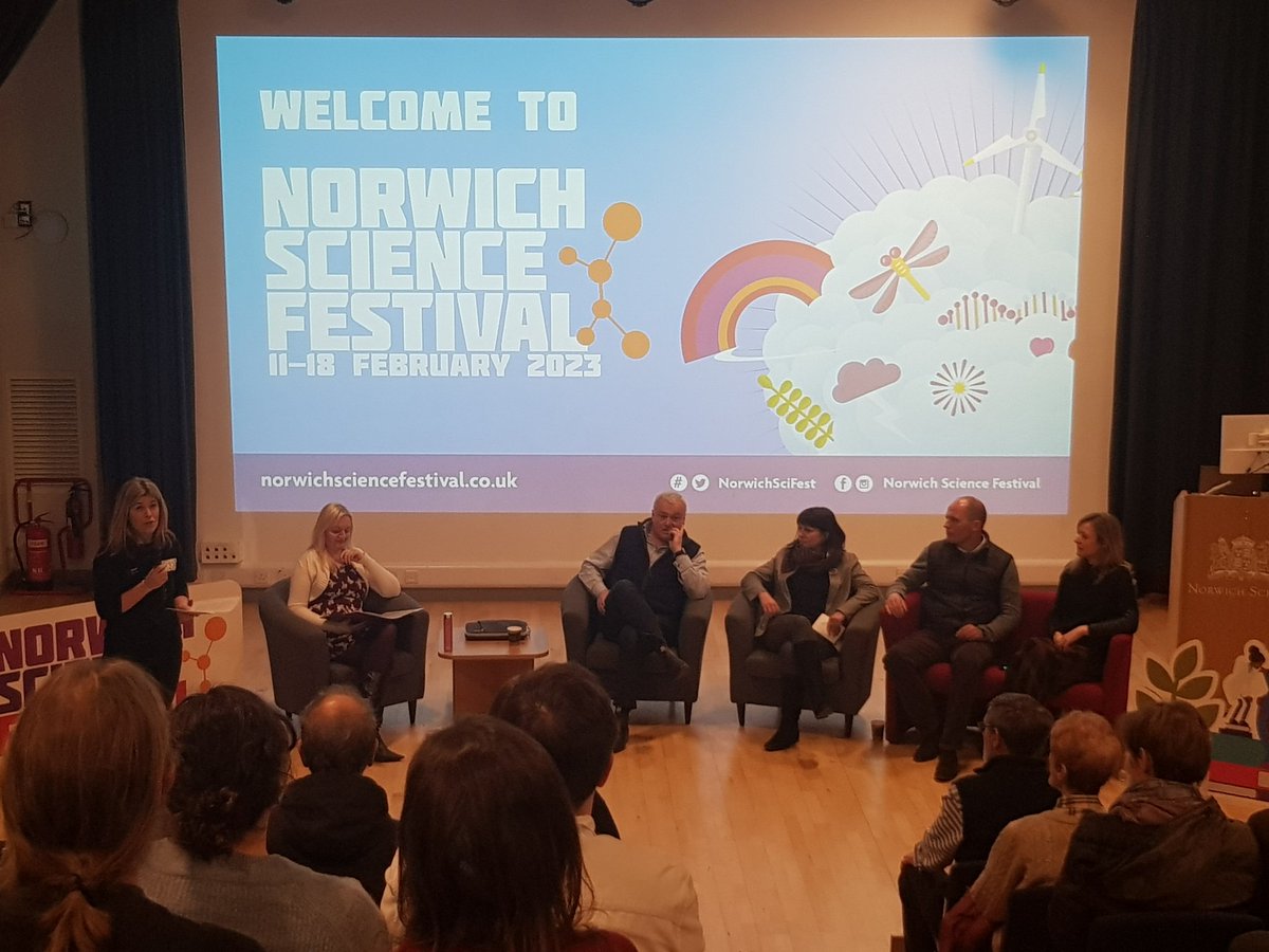 alexbegg_'s tweet photo. Rosie alongside @emilymnorton, Nick from @WildKenHill and @Steakrareplease at
@NorwichSciFest - sharing our #regen blackcurrant journey and role in collaborative @WendlingBeck
project. A fab line up for a sunday afternoon talking future of farming +environment 🍿
#NorwichSciFest https://t.co/hoooOeXMkw