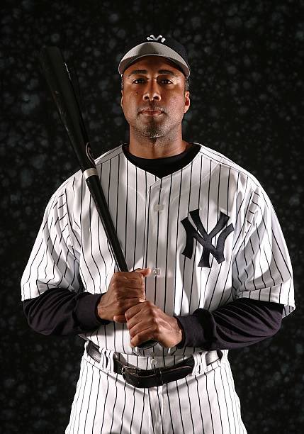 “Bernie Williams — whose 16-season New York Yankees career lasted from 1991 to 2006 — may at best be a borderline Cooperstown inductee, but he was a more-than-worthy successor to Joe D. and The Mick as a center fielder par excellence.”
~ Rob Edelman
#Yankees #RepBX