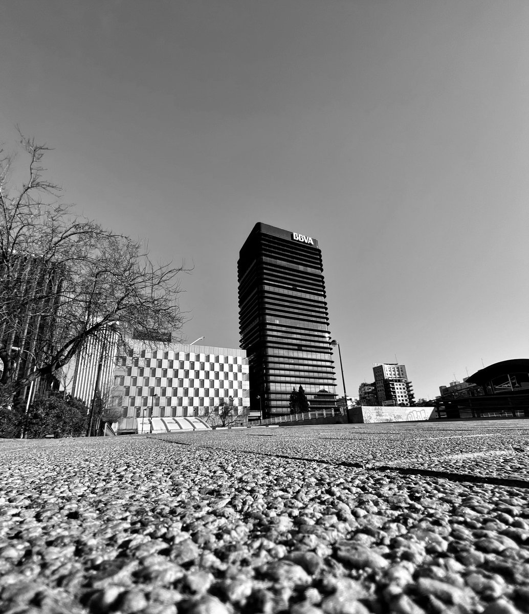 beamanacor's tweet image. Madrid…#TorreBBVA #Oíza #misfotos📷