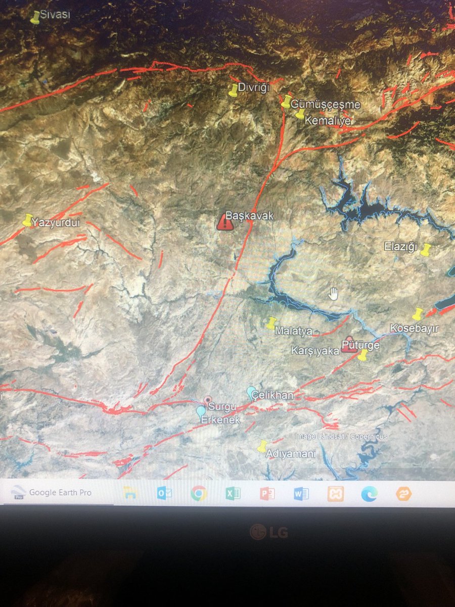 Demin deprem bölgesinde Başkavak-Hekimhan/Malatya’da 5,2 deprem oldu. Deprem Malatya Fayı üzerinde oldu. Sanırım bağımsız bir deprem ve Sürgü Fayı üzerindeki 7,6’lık depremin Malatya Fayını yüklemesi sonucu oluştu. Sevgiyle