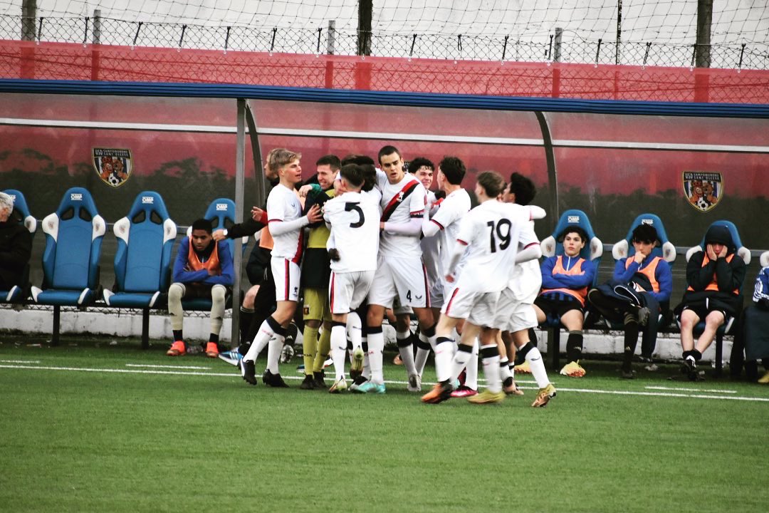 buoncalcio's tweet photo. ππππ πππππππ πππ ππ πππππ: vincono Under 18, 17, 16 e 15 π΄π΅
β‘οΈ #Genoa #GenoaUnder15 #GenoaUnder16 #GenoaUnder17 #GenoaUnder18 https://t.co/IBJj0Xzy1R