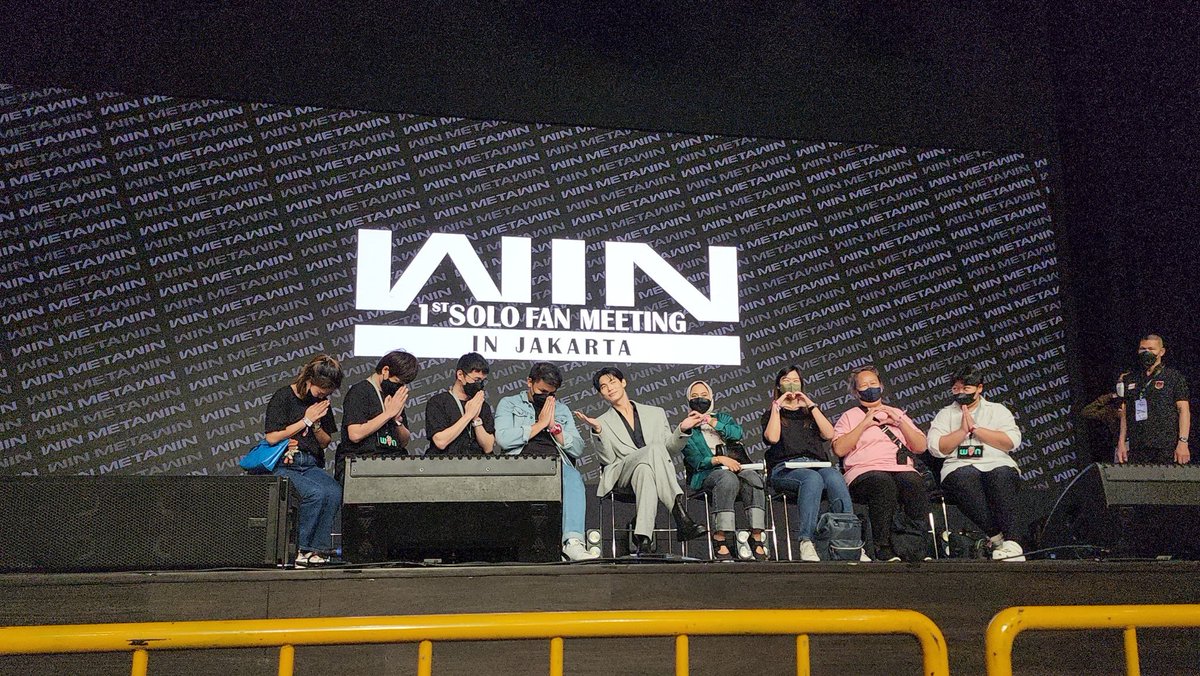 Jnoi12's tweet image. Special video 
SBP said &quot; winO thank you&quot;
5 people work hard for our heart 💚
Thank you for everything
We appreciate all about love from you to Win
Still together 🐰💚
#winmetawin
#Win1stFMJKT 
#สโนบอลฉามขวบ