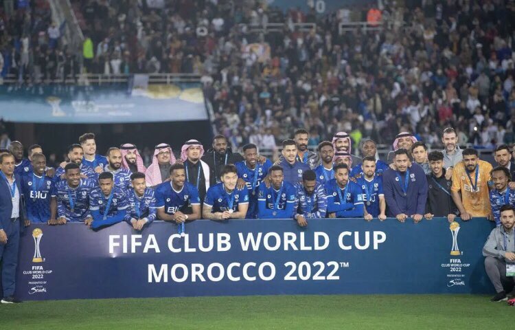 <a href="/Alhilal_FC/">نادي الهلال السعودي</a> 
#الهلال_وصيف_العالم  
ما وقفت الا وانت قد الوقوف ،، وما ارتڪيت الا على قمة جبل 🔝💙