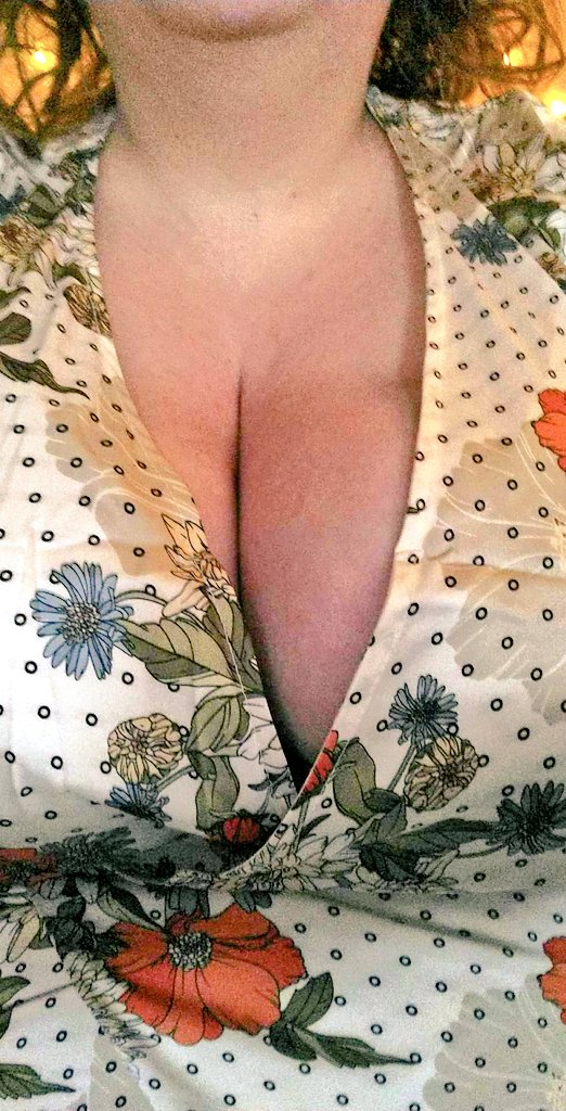 💗 Mashed Potato Dream Girl 💗 on X: My boobs in this dress. ✨🪄✨   / X