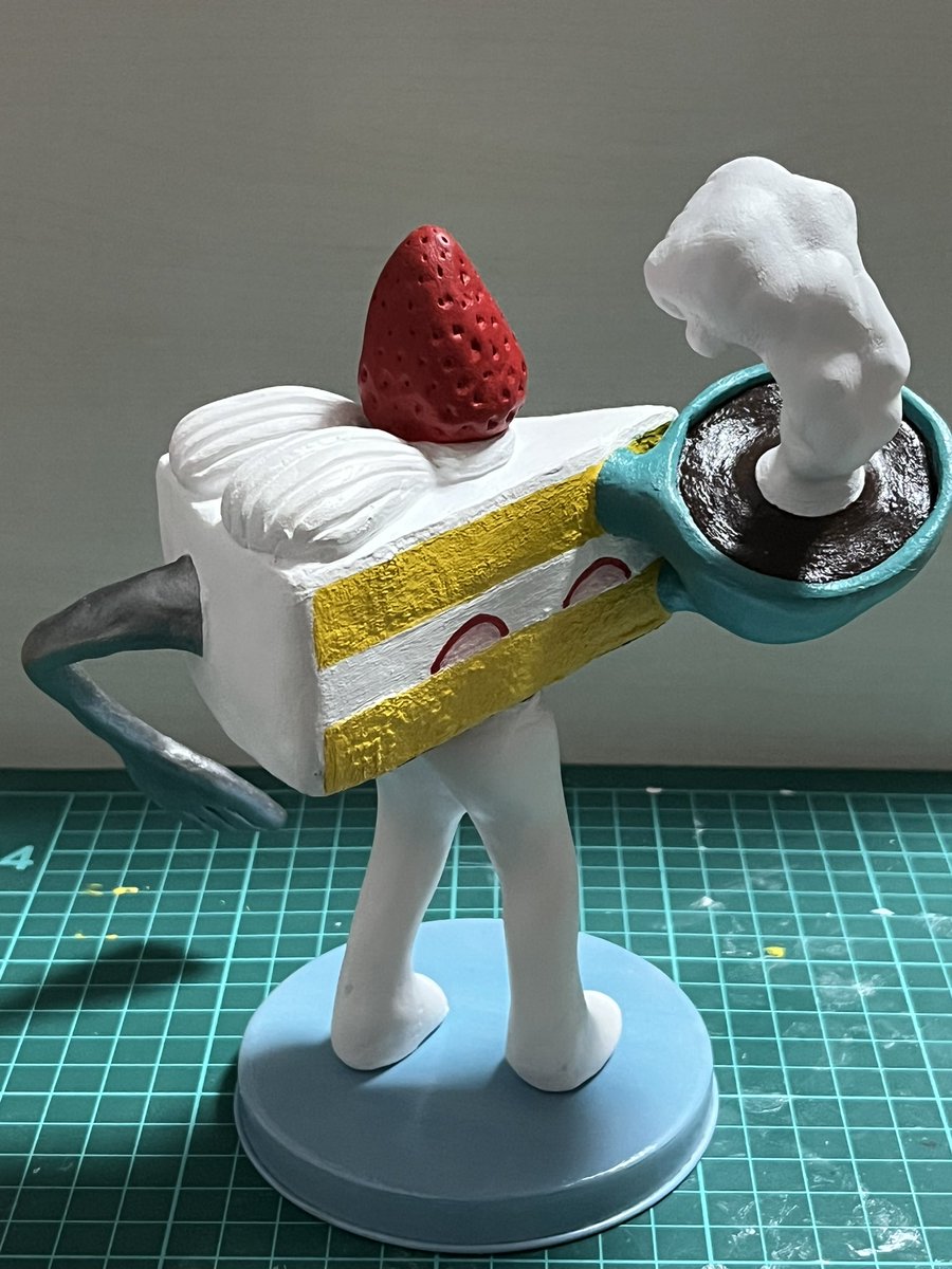 sube2_maneki's tweet image. 🍰ケーキの精🍰
制作期間3週間
#粘土細工