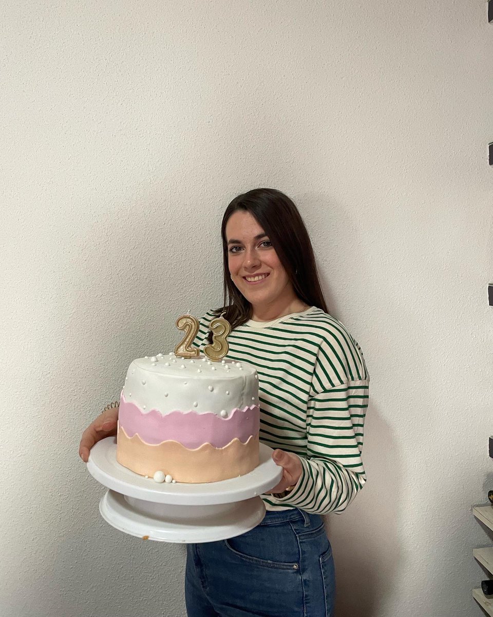 marialp012's tweet photo. 23 llenitos de amor 🫶🏻🥹🎂 https://t.co/a5ScxeNtz9