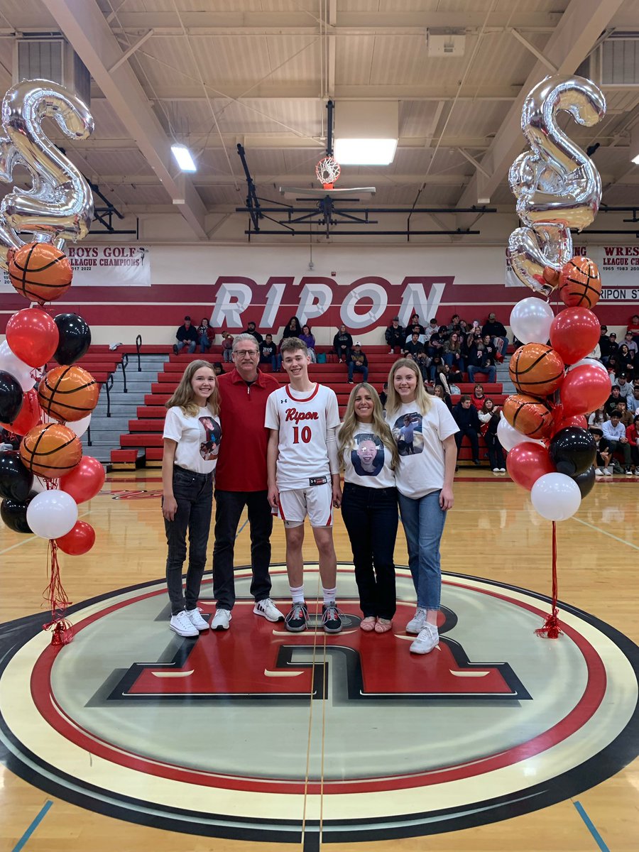 𝚁𝚒𝚙𝚘𝚗 𝙷𝚒𝚐𝚑 𝚂𝚞𝚙𝚎𝚛𝙵𝚊𝚗 tweet media