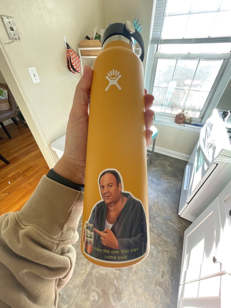 Rebecca ⚡ tweet media