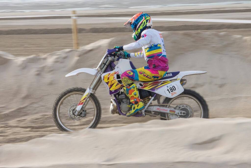 Lots of 1980’s & 90’s #colourschemes from #yamaha #yz250 #yz250twostroke for the #vintagebeachrace at #enduropaledutouquet2023 #vintagebeachracing #enduropaledutouquet #sable #twostrokes #enduropaledutouquet #sonynex7 #vintage instagr.am/p/Cokgg7Woj4X/