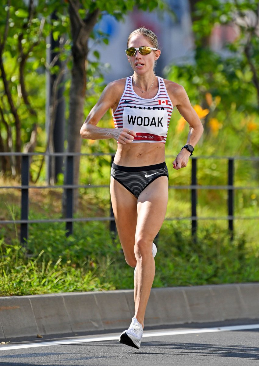 First Half - Natasha Wodak runs 1:10:16 to take the women's title!🥇

Just 38 seconds off Andrea Seccafien's national record, and fifth time under 1:11:00.

Great run for Canada's marathon record holder.