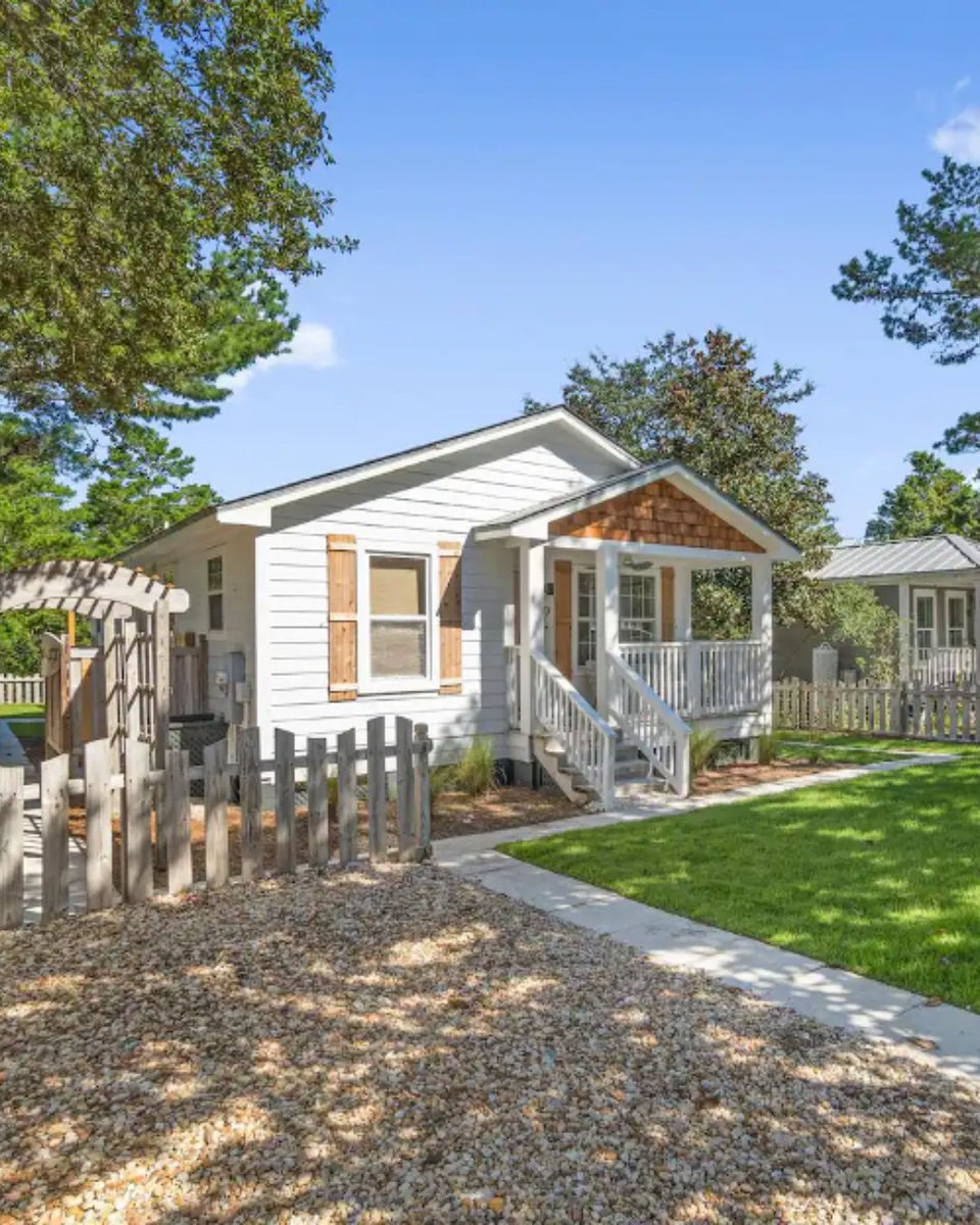 30A Cottages tweet media