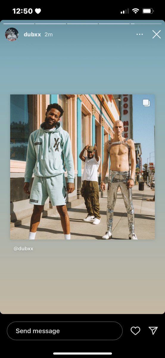caseylovinbiebz's tweet photo. dub just posted these… #mgk #megson https://t.co/ejUjzCjnOu