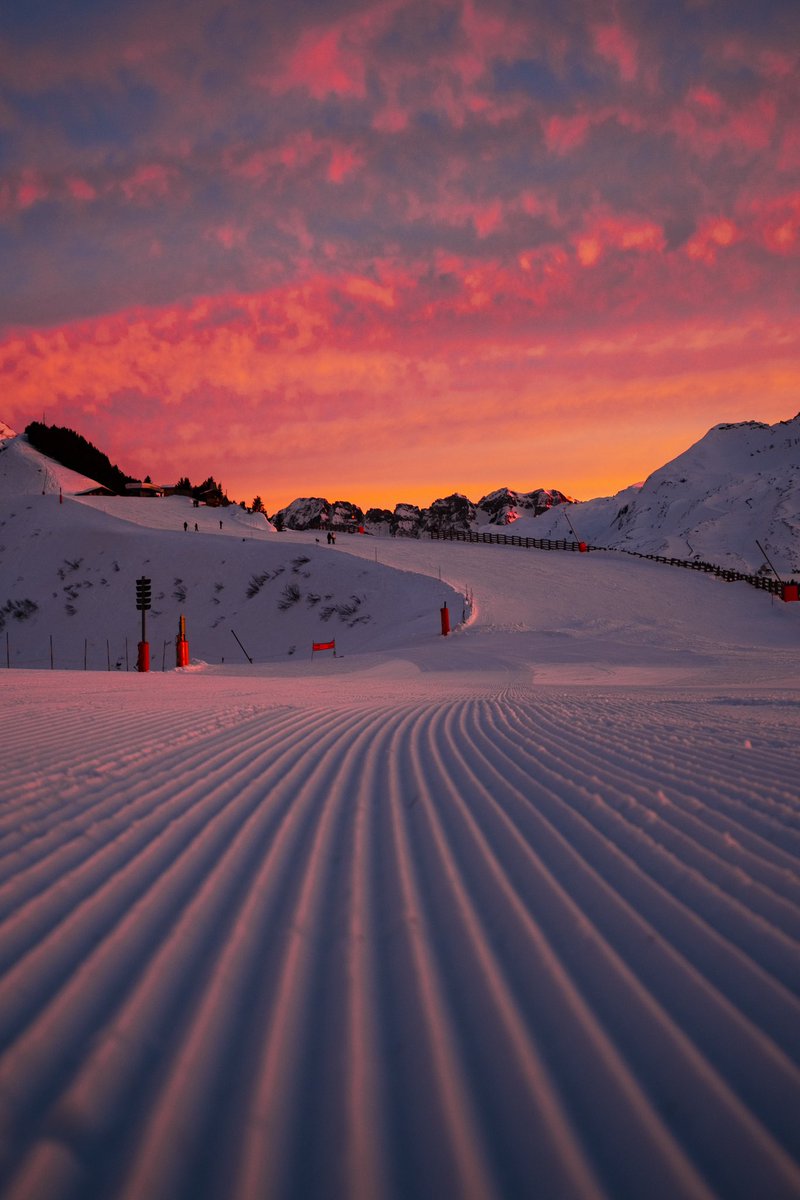 Avoriaz1800's tweet photo. La perfection 🤌

#Avoriaz #BienvenueAilleurs #Perfection https://t.co/8yotGt0fEe