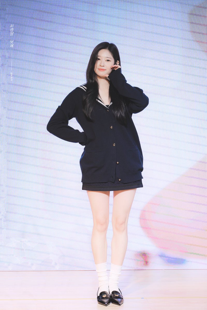 010205mj's tweet photo. 230212 팬사인회 #김민주 #KIMMINJU https://t.co/I06g3FW5et