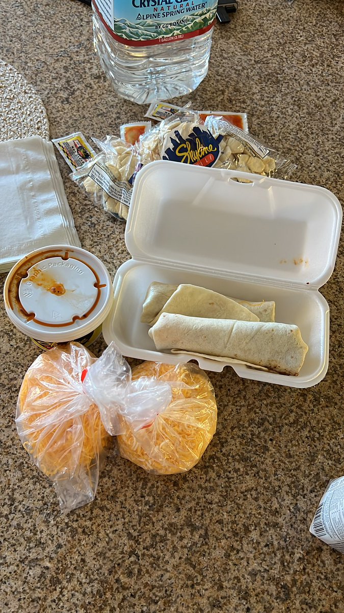 johnnygaswraps's tweet photo. Happy #SuperBowl Sunday! Warming up the palate with a few johnny gas wraps today.. Also snagged some of the Mecca’s finest ingredients to whip up some GAS skyline dip for kickoff! No real dog in this fight but I have a few words of wisdom for you all.. fuck the chiefs! #bigbricks https://t.co/R96dAj4BMC