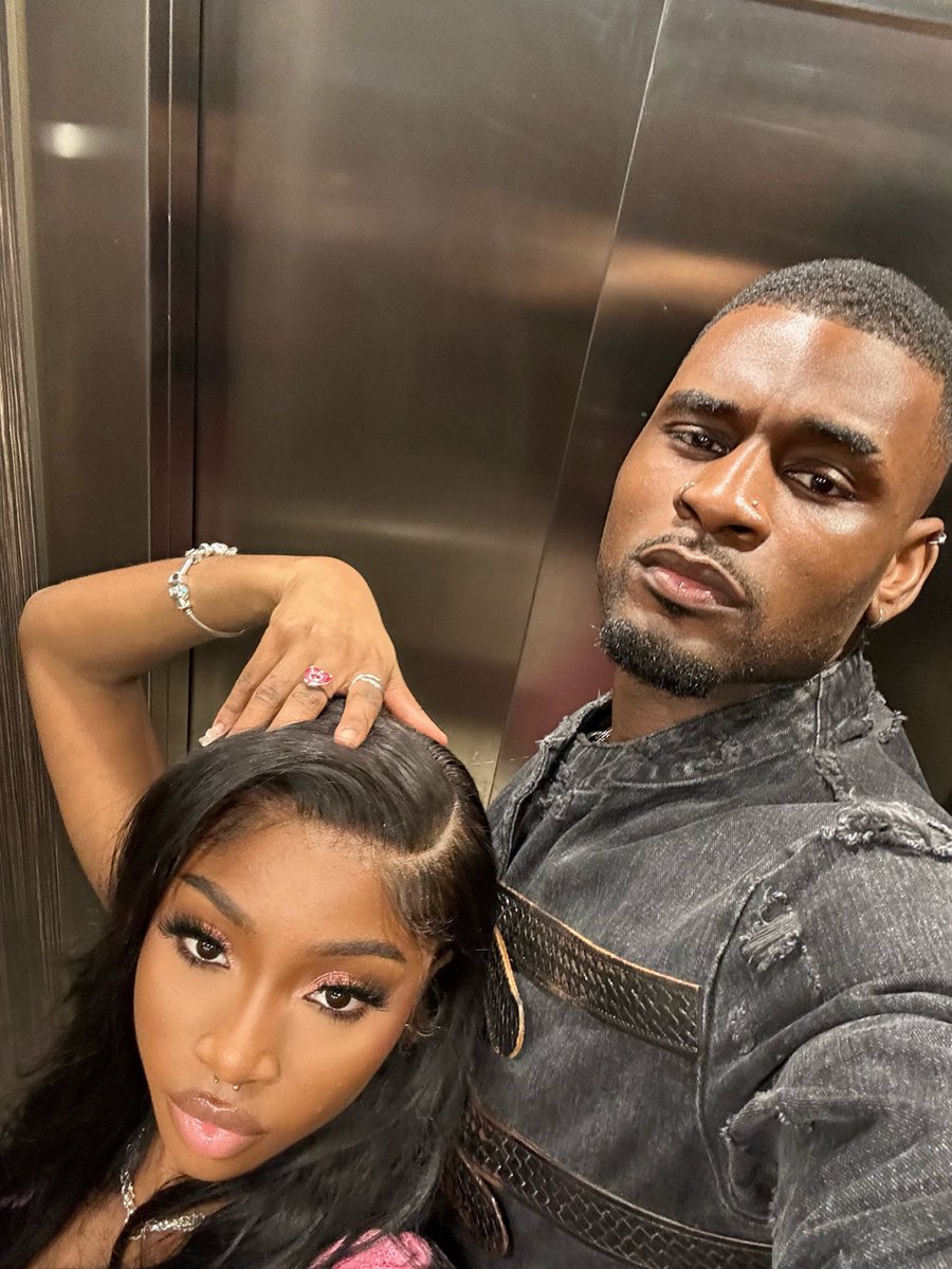 1ndiyah's tweet photo. After the party 🥂🍾🫗 https://t.co/UVLJe3e63l
