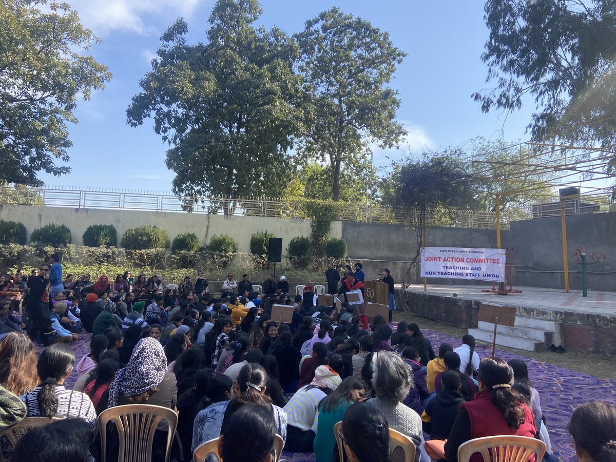 sumit_goklaney's tweet photo. #implementUGCREGULATIONS2018
#implementCSR2022
#educationInAidedCollegesMatter
#wakeup @arunsoodbjp @chandigarh_admn @dpradhanbjp @dpradhanbjp @narendramodi @BJP4India @BJP4India @PMOIndia @AmitShah https://t.co/kM8JySM6DP