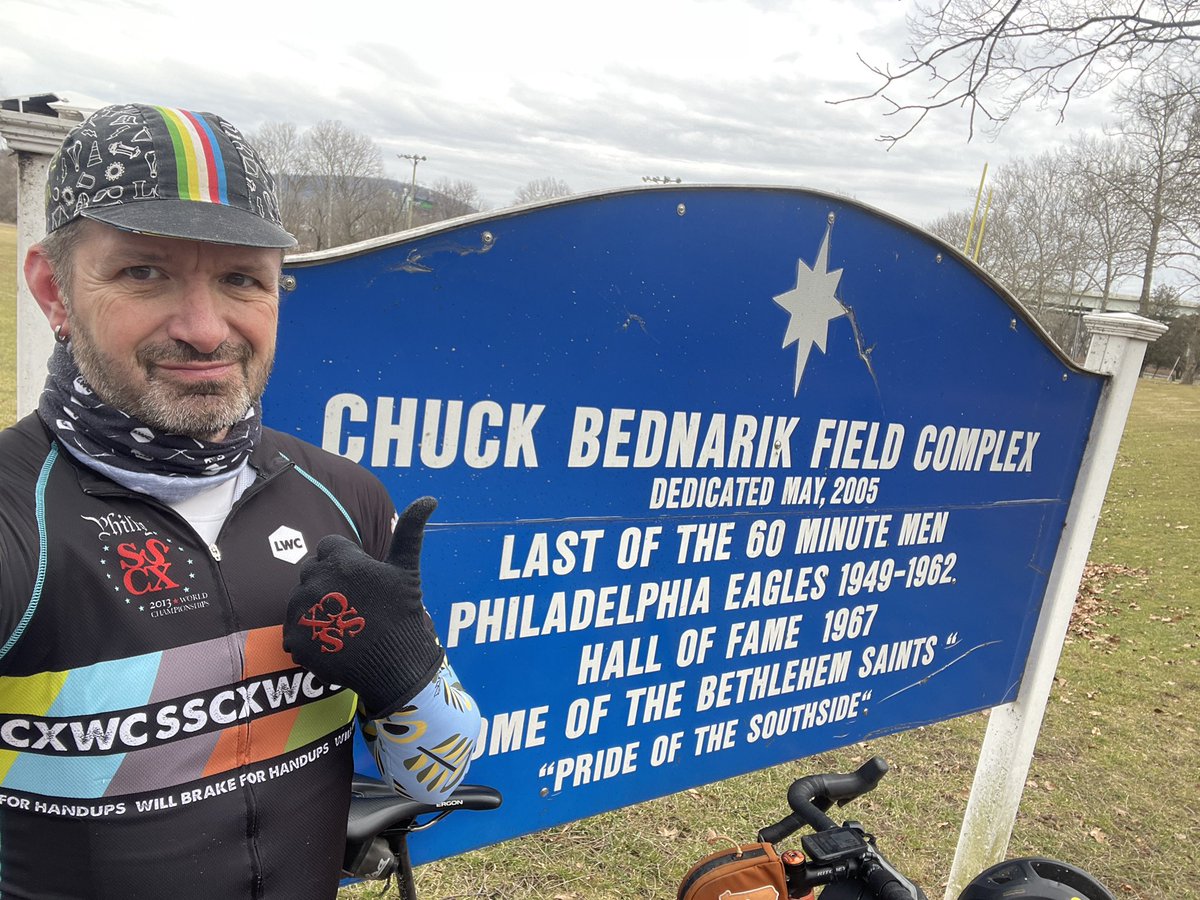 Seemed like a good day to put on my Philly Finest and ride over to Concrete Charlie’s Field. Go 🦅
#sscxwc13philly #RIPLWC @phillybikeexpo @rar.philadelphia #PAallDay #flyeaglesfly