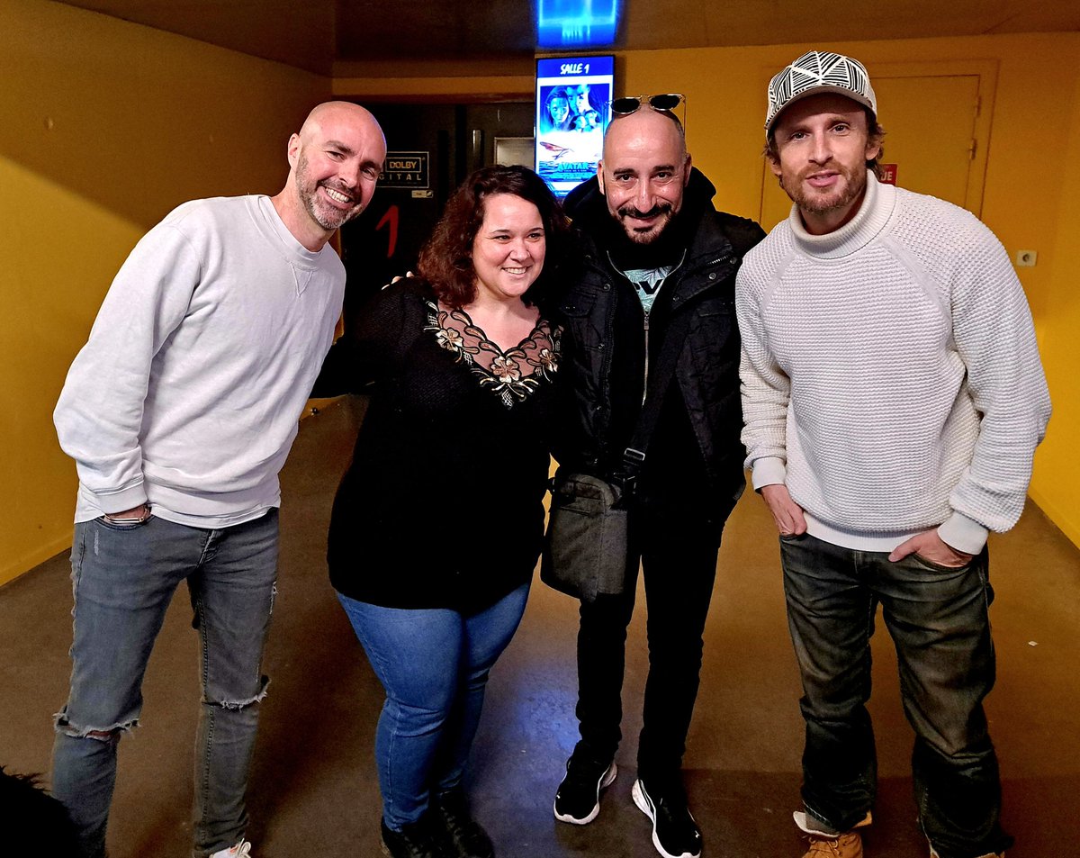 tihyad's tweet photo. Super moment devant https://t.co/FGPRbK7yKz cette aprem avec @magalievae @PhilippeLacheau @JulienArruti . Foncez voir le film c'est une rigolade du début à la fin . BRAVO 👍😁🙏 #alibicom2 https://t.co/Vs4kMJAy9Y