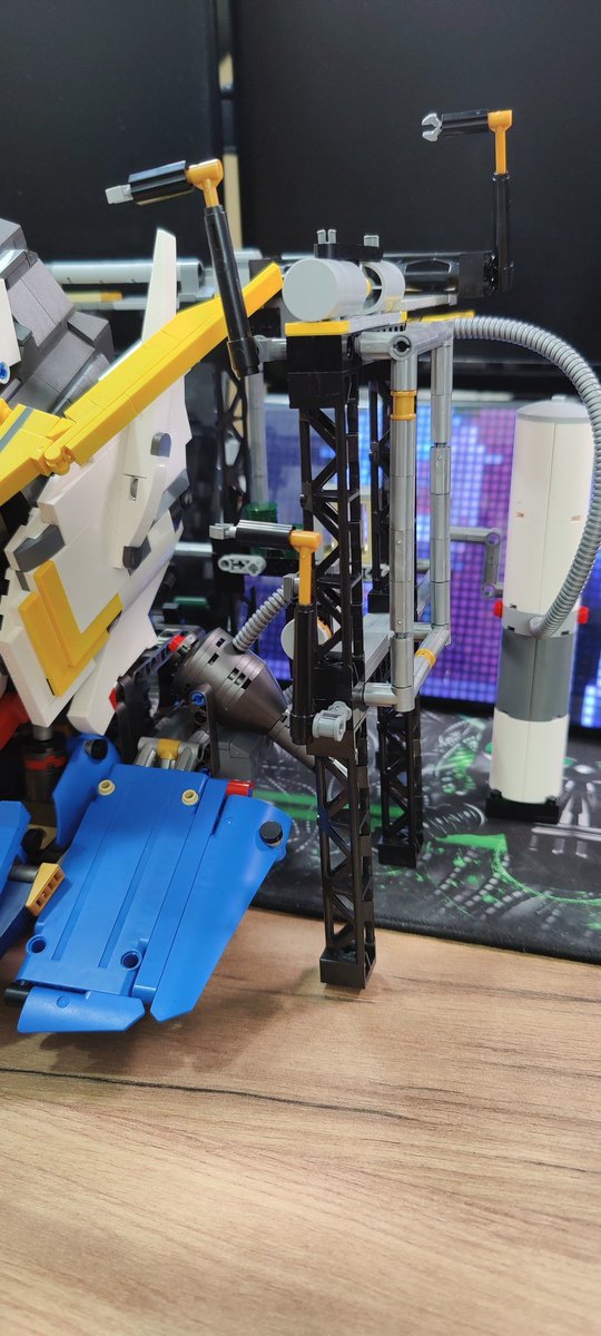 SameOldShane's tweet image. So, Finished the #buildingblock #gundam #barbatos diorama tonight on stream. Roughly about 12(ish) hours in total if I include my mistakes. Was a interesting build and very happy with it. Thanks to all who kept me company while building this.