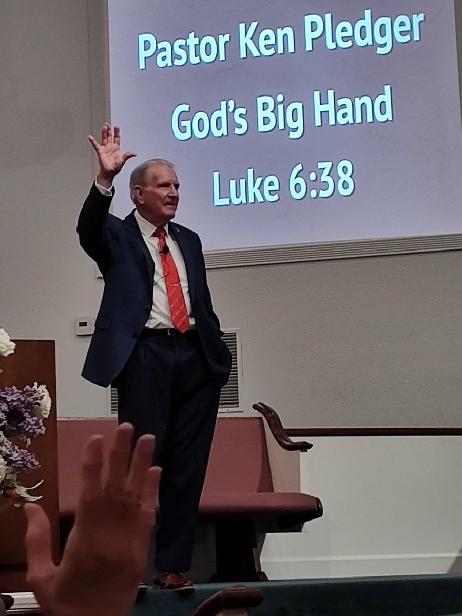 moesimmer's tweet photo. Week 7 of 2023 at CBC. Pastor Pledger preached a powerful message on "God's Big Hand" of blessings, forgiveness and restoration.   5 saved and 5 baptized today. 🙌  Come be a part of a caring church and catch the excitement. 
#churchonthehill #calvarycares https://t.co/iP1oIiW1gH