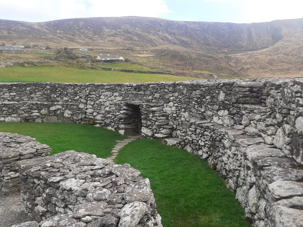ForasFeasa's tweet image. Loher cashel, Kerry,
#ringfort #Kerry, #ringofkerry #ancienthistory #ancient #ireland #irelandtravel #irelandscenery #medievaltwitter #medieval #medievalhistory
youtu.be/ggBqlLsRKYo