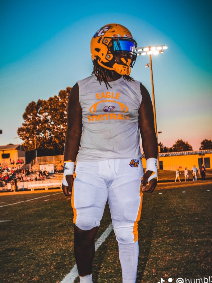 Avant Richardson tweet media