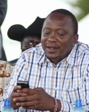 __Mzee___'s tweet photo. @alfredmwitike2 Tuma tirries mum 😂 https://t.co/TpkxbBBrOc