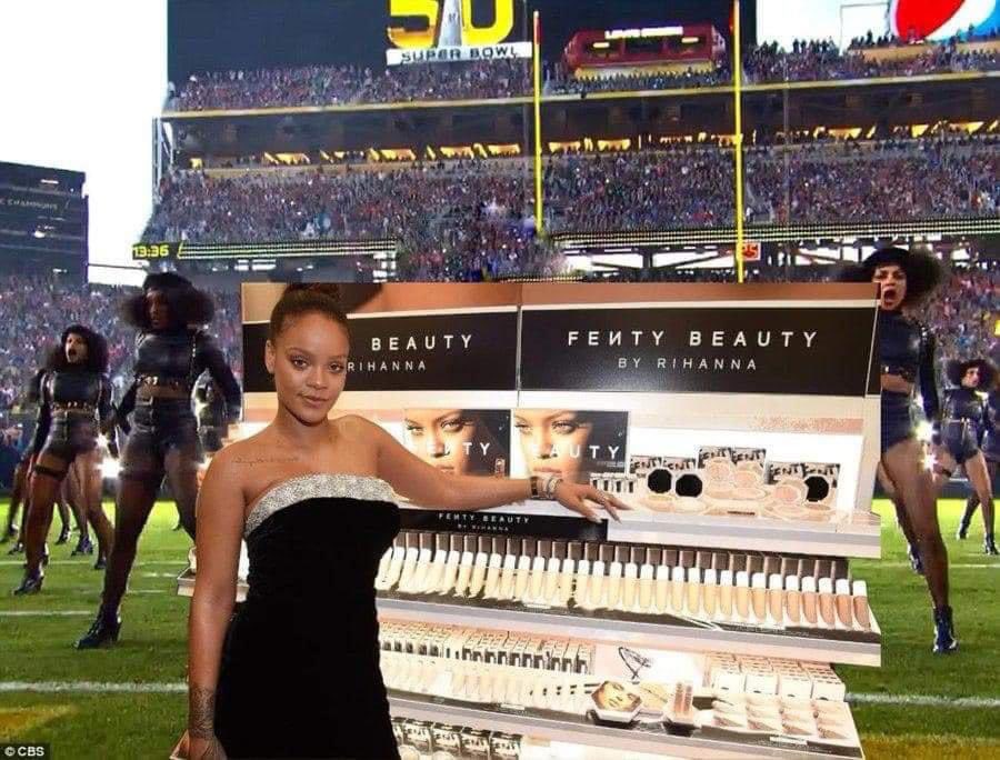 dupebossmx's tweet photo. *Todos esperando que Rihanna se ponga a cantar en el Super Bowl*

Rihanna en el Super Bowl: https://t.co/SDe3lW3Wmd