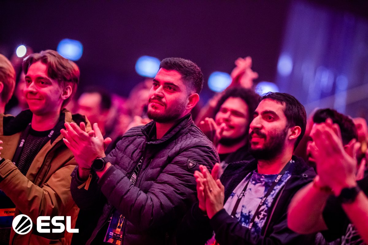 ESL StarCraft II tweet media