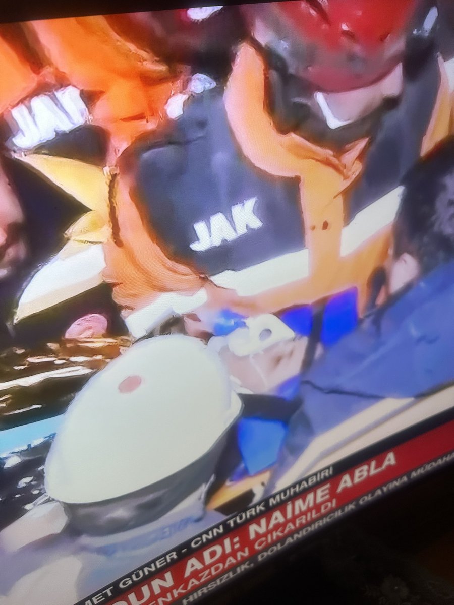 165. Saatte Umudun Adı: Naime
44 yaşındaki Naime Şakar enkazdan sağ çıkarıldı. Hoşgeldin 👏👏