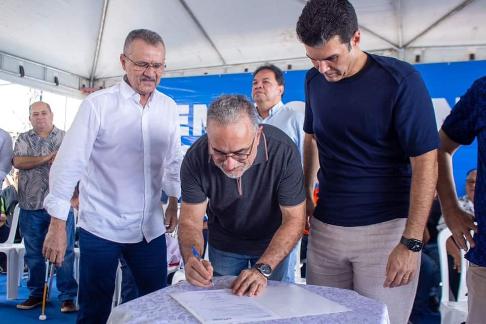 BelemMeubem's tweet photo. TERMINAL HIDROVIÁRIO DE ICOARACI -  Belém deve estar acima de partidos ou disputas. Para o bem de Belém, é preciso União. Governo do Estado, Prefeitura de Belém, com emenda do deputado Priante, irão executar o Terminal Hidroviário de Icoaraci.

Fotos: Kamila Canhedo https://t.co/2so7f2H9vv