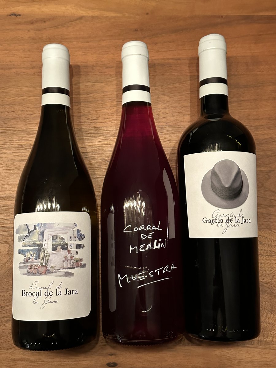 Un peu de travail avant le #SuperBowl ... des échantillons de García de La Jara en prévision des arrivages de juin/juillet. #Andalucia #IGPVinodelaTierradeCádiz