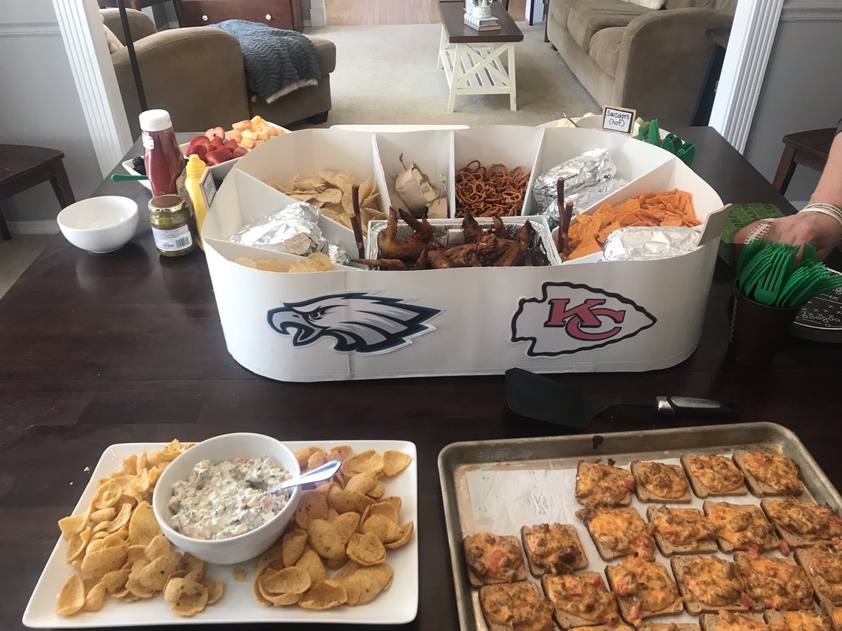 todd_zell's tweet photo. The early group has arrived and the stadium is full. #coachcooks https://t.co/R8kXyFN4As