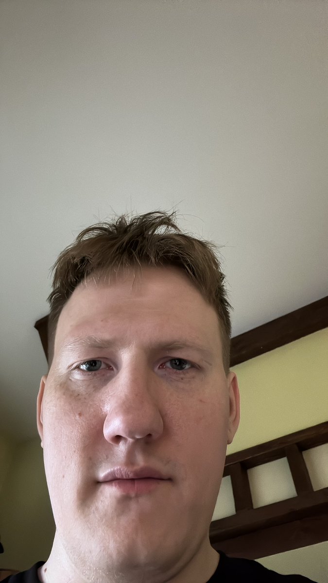 положенец tweet media