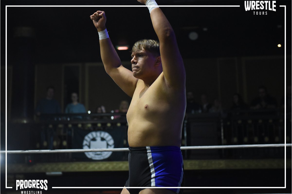 ThisIs_Progress's tweet photo. 👊 #Manchester's own, Luke Jacobs makes his way to the ring to face Kid Lykos II

🐍 The last time PROGRESS was in Manchester for #Chapter143, Luke Jacobs lost to Kid Lykos

🐺 Can he turn things around today &amp; get the win over Kid Lykos II?

#EstablishYourLove https://t.co/xvjj4AS1b9