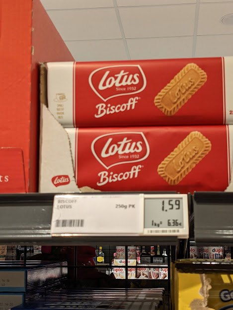 LizCollet's tweet image. Sonntag, Sie wissen, was das heisst - Lizchen blättert Sonderangebote. Kleines Beispiel, warum Grundpreisangabe wichtig ist:
ALDI diese Woche SONDERangebot 310 g 1,99/Kg 6,42 €
REWE Mittenwald: NORMALpreis 250 g 1,59/kg 6,36 €

#Preisvergleich #Einkaufszettel #VergleichLohnt