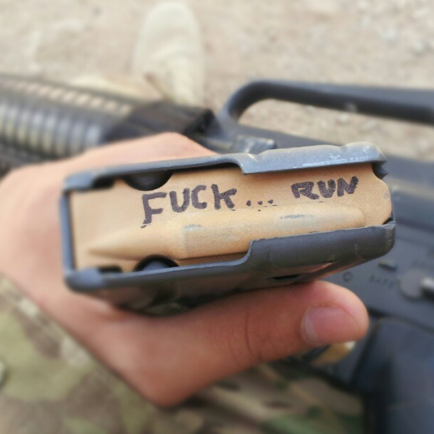WarMurals's tweet photo. Camp Leatherneck- Helmand, Afghanistan 2012
'Bored working today, figured I would write myself a reminder.
Photo via Mike D
#m16 #USArmyHistory #militaryhumor #oefvet #gwot #operationenduringfreedom #campleatherneck #veteranshumor #soldierhumor #helmandprovince https://t.co/trP1zFe67l