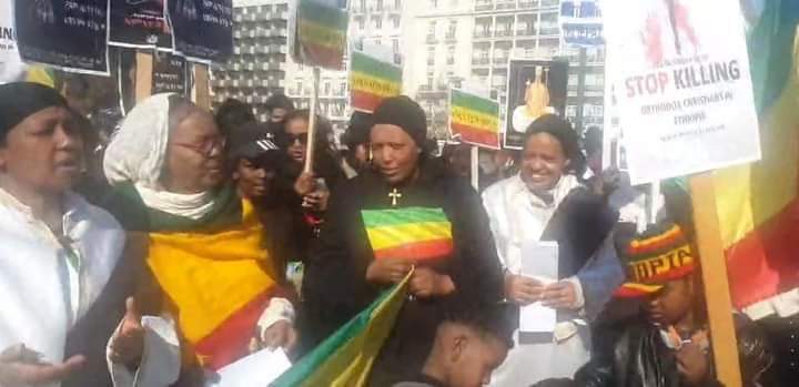 EA_DevCouncil's tweet photo. ✅️ Athens, Greece 🇬🇷: Ethiopians in Greece rally for #OrthodoxProtest. Global solidarity with #EOTC. በግሪክ አገር የሚገኙ ኢትዮጵያዊያን ዛሬ የተቃውሞ ሰልፍ አድርገዋል። #OrthodoxUnderAttack https://t.co/0skBV5Kpi5