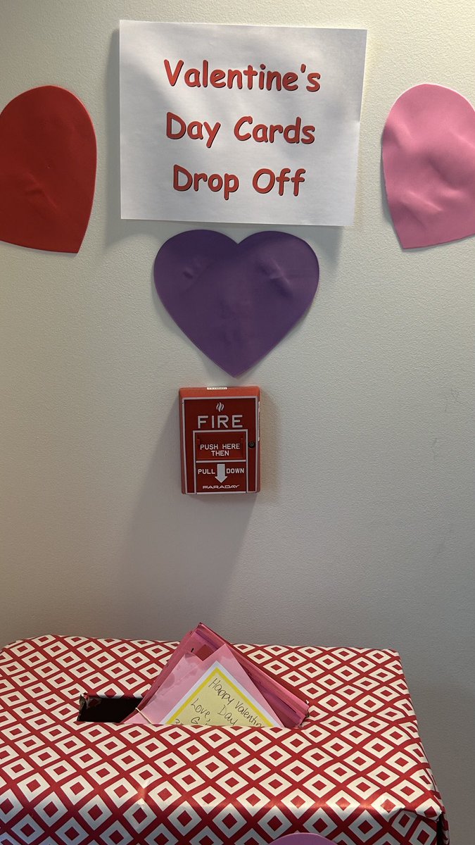 Antrim 3rd graders spreading the love making Valentine’s Day cards-shared with nursing home residents! #BeachAtOurBest #KindnessCounts ⁦<a href="/ptbeachsuper/">Will Smith</a>⁩ ⁦<a href="/AntrimSchool/">Tara Weber</a>⁩ ⁦<a href="/StecchiniM/">Michelle M. Stecchini</a>⁩ ⁦<a href="/AntrimCounselor/">Darlene Kuzloski</a>⁩ ⁦<a href="/JSbeachteach/">Jess Simunovich</a>⁩ ⁦<a href="/arpfister/">pfister</a>⁩