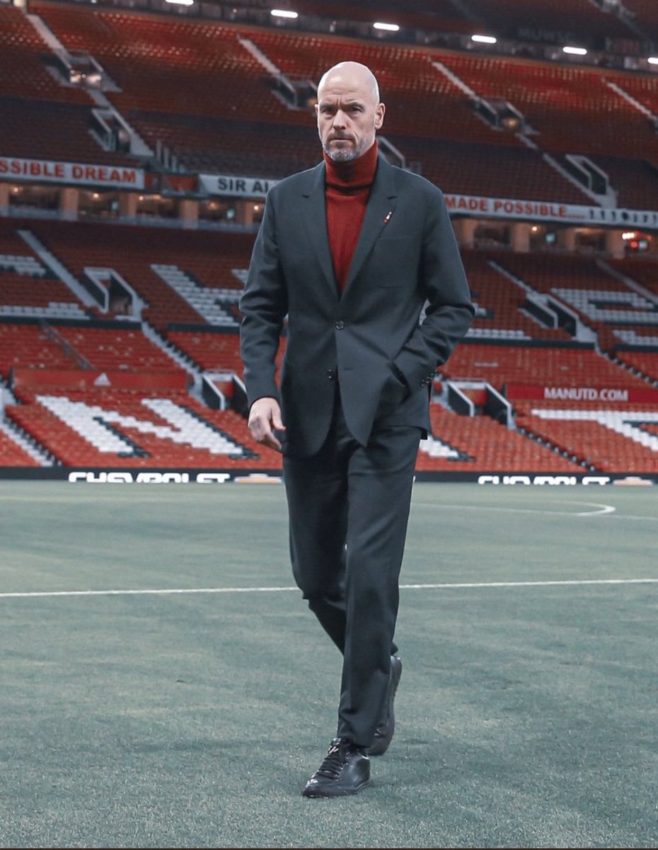 Rizibaby9629's tweet photo. I Can’t Believe That My Happiness Relies On A Bald Man &amp; His 11 Players … 🙄❤️😂🤪 #MUFC https://t.co/JoRVmKbTc6
