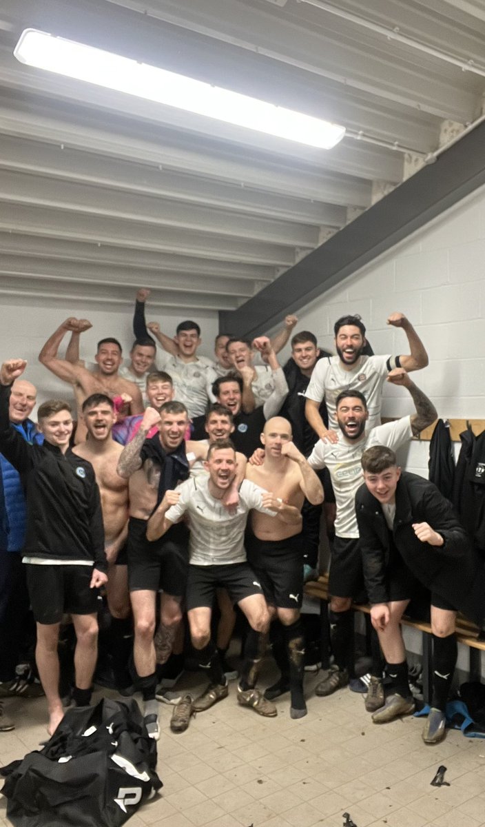 5x Champions!! 

We keep going 💪🏻

UTP 💙🖤