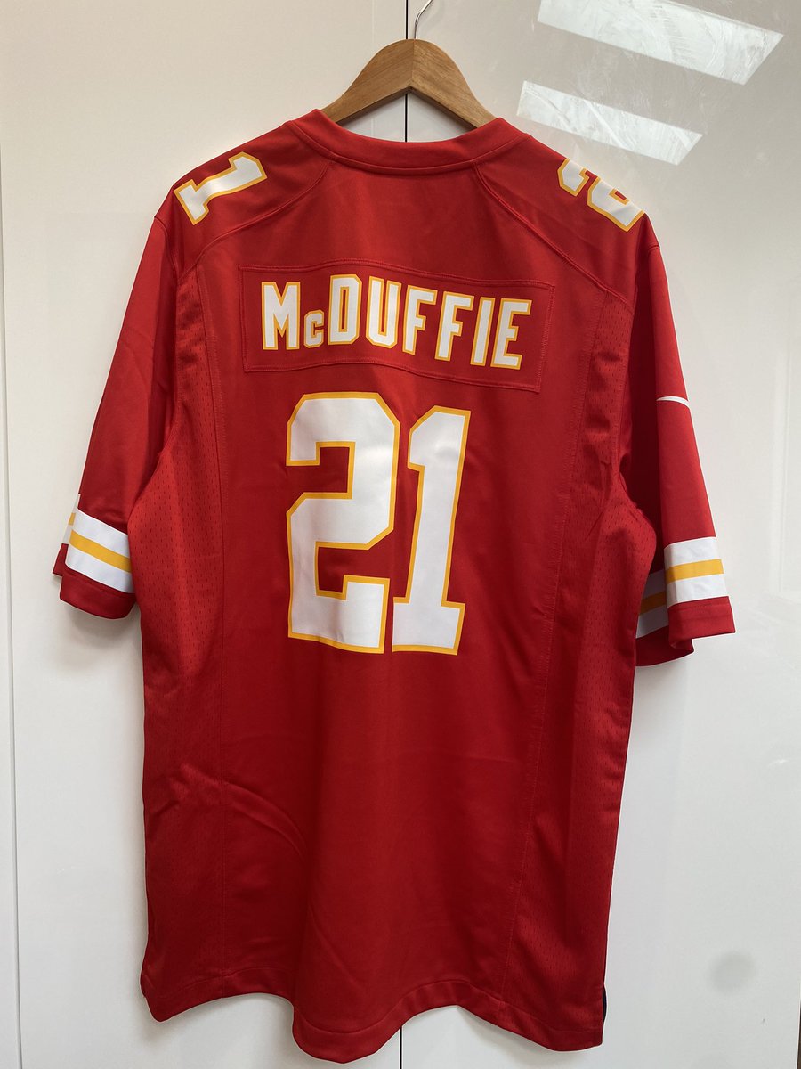 🚨CHIEFS SB LVII GIVEAWAY🚨: I’m giving away a brand new Trent McDuffie jersey (size L) to one lucky follower. Here’s how you can enter to win:

Step 1. RETWEET &amp; LIKE this tweet
Step 2. Make sure to FOLLOW me

I’ll randomly select one winner. Good luck. Go Chiefs! 😤
