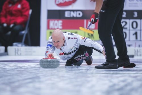 CurlingZone's tweet photo. Alberta Boston Pizza Cup (SF):  Kevin Koe 6, Aaron Sluchinski 2 [FINAL] https://t.co/Mp0T31RyUb
  #curling https://t.co/kpR3r3Rcx6