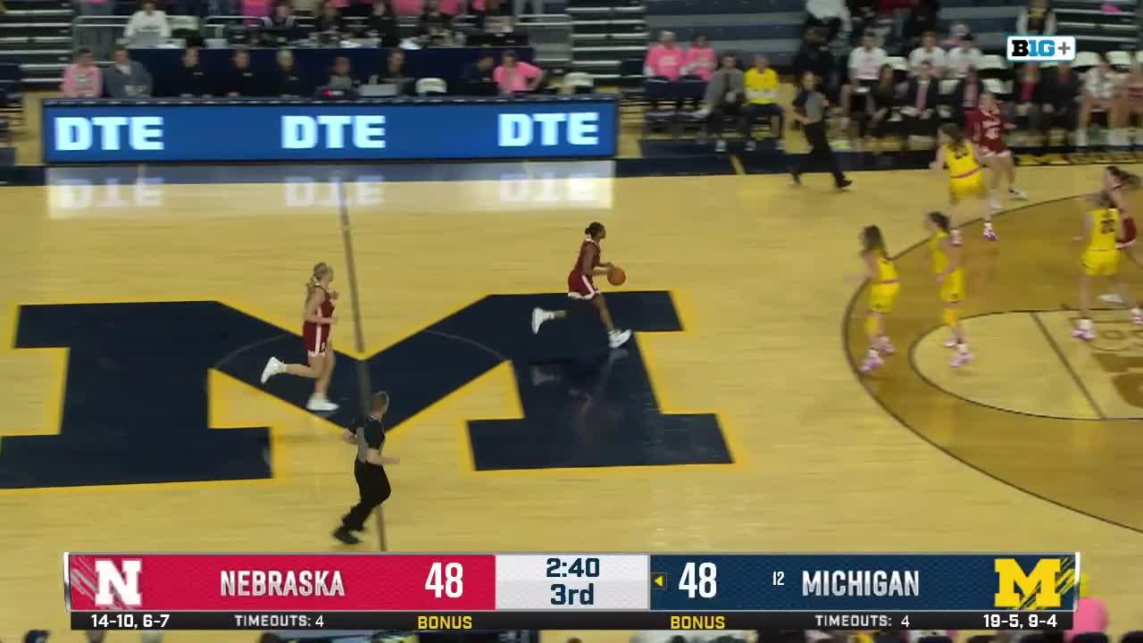 Michigan Women’s Basketball on Twitter "What a hit from ACrockett2022