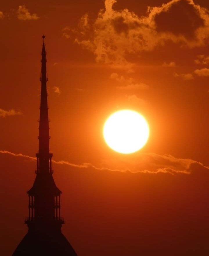 📸  Fabrizio Palma 

Tramonto su Torino 😍
#lamiacittà