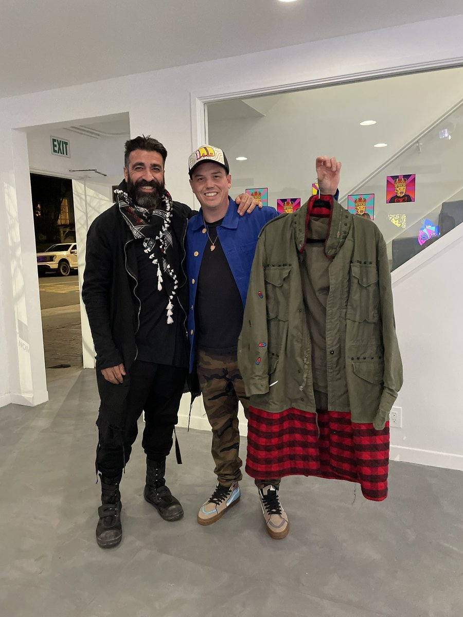“Tomer’s Scribble” found its collector. Thank you man, you freaking rock it! <a href="/Beanstamatic/">beanstamatic — OxSuper — LIKE ME.</a> Just wait until you see him wear it 😎🔥 <a href="/nomadblvd/">nomadblvd</a> 

#nftcollector #fashion #wearableart #nftcommunity