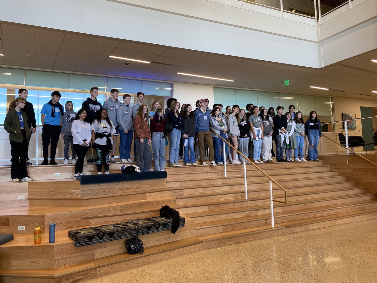 ChesFamily's tweet photo. AACo high school students spent Saturday at the first Environmental Youth Action Summit learning from environmental career experts and innovators. #AACC #youthenvironmentalaction #CAPSUP #SERC #jugbay #dnr https://t.co/A3fKKseM9D