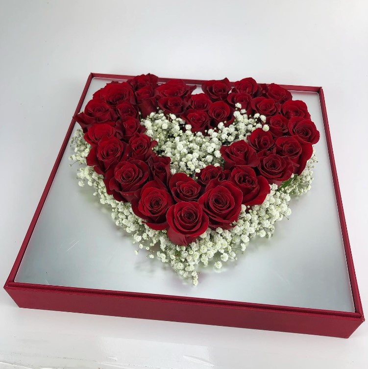 KarinsFlorist's tweet image. Think outside the box when purchasing these beautiful, boxed roses! 🌹
karinsflorist.com
#BoxedRoses #lovebox #roses #flowers #florist