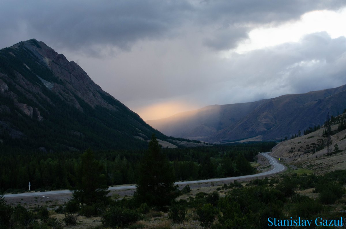 stanislav_gazul's tweet photo. Sunset in the rain at Chuya Highway.
20.07.2022
Chuya Highway, Altai Republic, Russian Federation (50°07'17.8"N 88°20'43.1"E, https://t.co/MI84OyP3hk).
#Altai #mountains #Russia #landscape #vuoret #venäjä #горы #Алтай #Россия #пейзаж #ЧуйскийТракт #ChuyaHighway #ChuyskyTrakt https://t.co/EDXHmliaBC